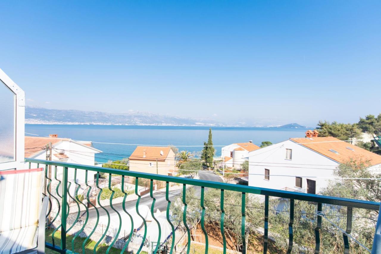 Apartments By The Sea Slatine, Ciovo - 1126 Trogir Exterior photo