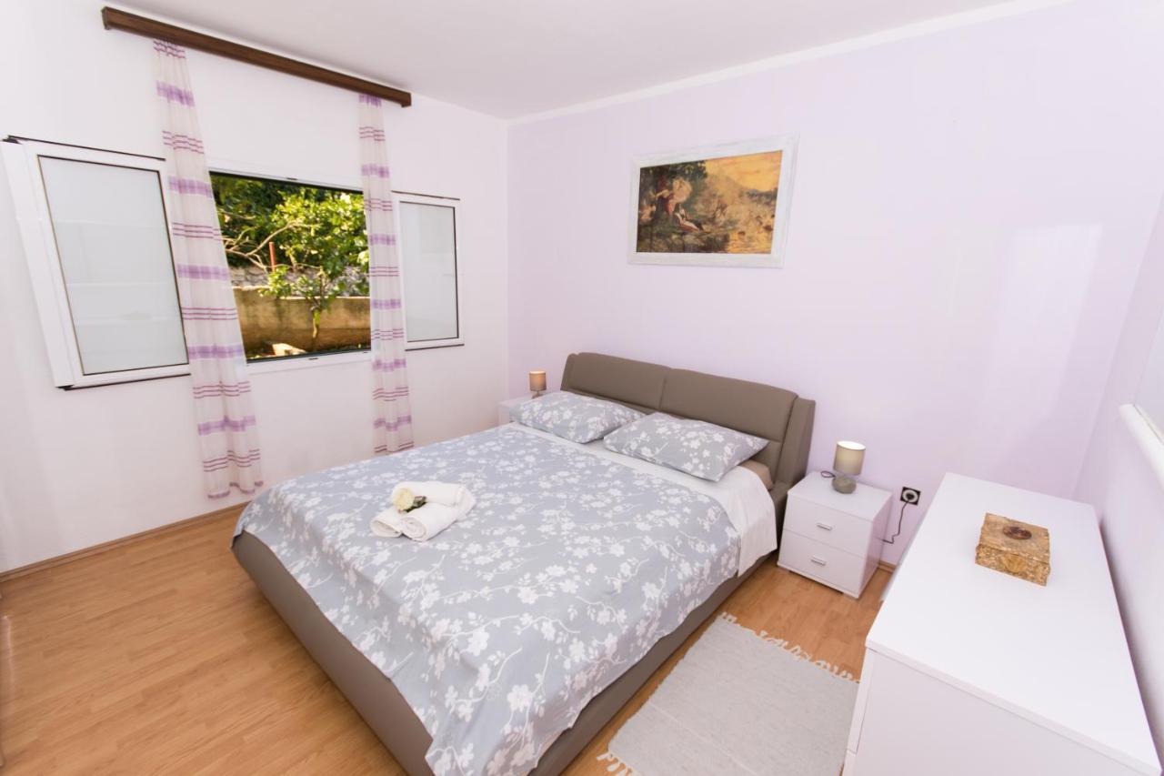 Apartments By The Sea Slatine, Ciovo - 1126 Trogir Exterior photo